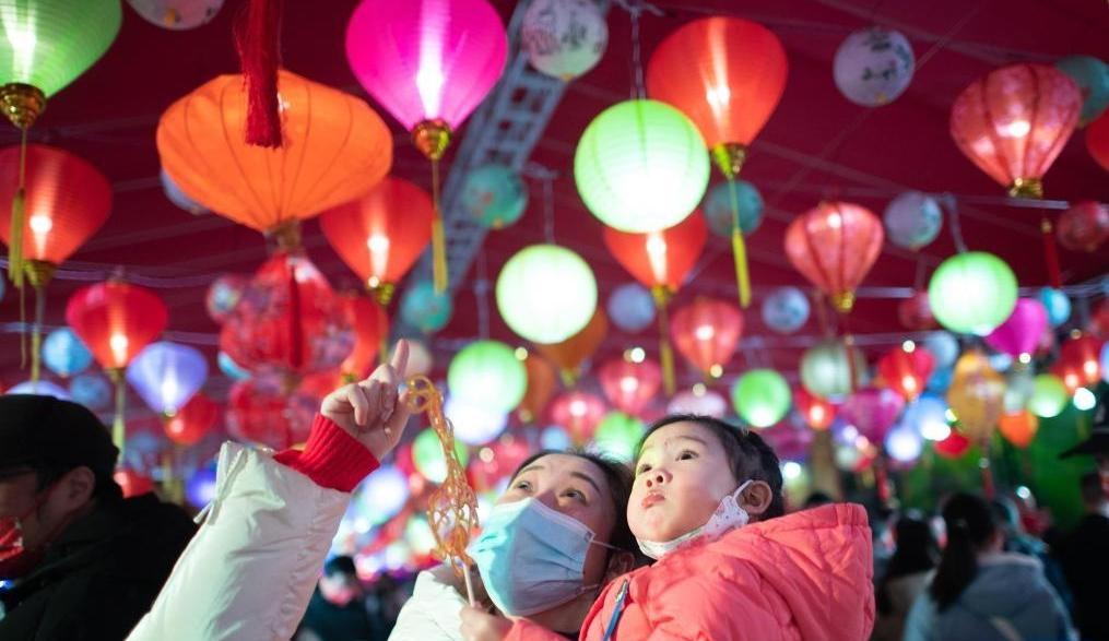 時(shí)光相冊(cè)丨我們的春節(jié)·張燈結(jié)彩慶元宵！